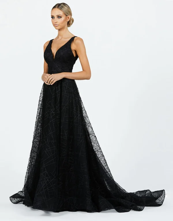 V NECK A-LINE GOWN WITH TRAIN.JPG