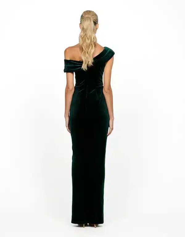 Discover the epitome of elegance with this mesmerizing asymmetric sweetheart off-shoulder gown.JPG